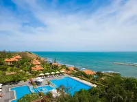 Romana Resort & Spa Hotels near Po Sah Inu Cham Towers