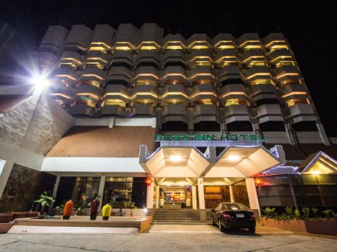 โรงแรม โรสอินน์ ตะพานหิน