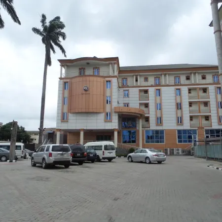 R&A City Hotel