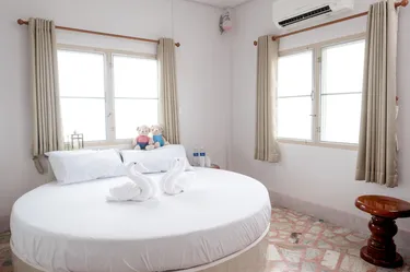 รูปภาพของโรงแรมฉิมพลี Chimphli Hotel