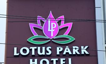 FabHotel Lotus Park
