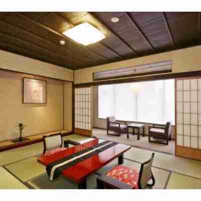 料理旅館 金沢茶屋 Rooms