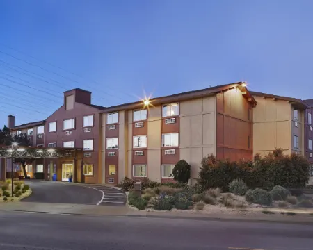Hotel Focus SFO Hotel di San Mateo County