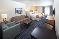 Red Lion Ridgewater Inn & Suites Polson فنادق في Big Arm