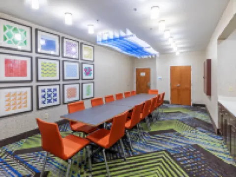 Holiday Inn Express & Suites LAFAYETTE-SOUTH by IHG Hotels in Lafayette