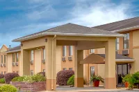 Howard Johnson by Wyndham Scott Lafayette Hotels in Rayne