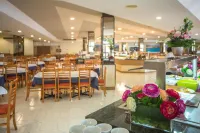 Hotel Club Cala Romani - breakfast