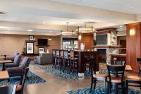 Hampton Inn Watertown - parking