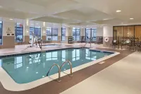 Hilton Garden Inn Akron - Pools