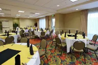 Hilton Garden Inn Oxnard/Camarillo - breakfast