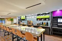 Home2 Suites by Hilton Stafford Quantico - Parkplatz