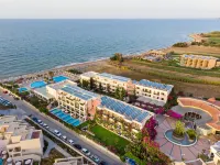 Hydramis Palace Beach Resort - parking