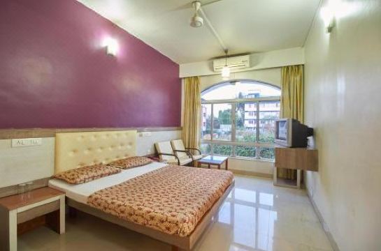 Hotel Rajtara - Housity