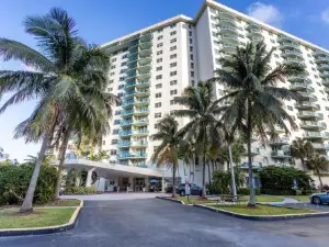 Sunny Isles Ocean Reserve Superb Condo Apartments