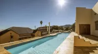 Calvinia Hotel - Parking
