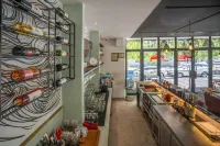 Grand Livio Kuta Hotel - Quầy bar