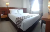 Maranatha Grand Hotel Hotels in Gedong Tengen