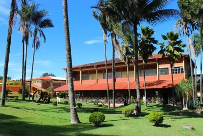 Estancia Park Hotel