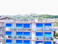 HOTEL MARE BLU Hotels in Pineto