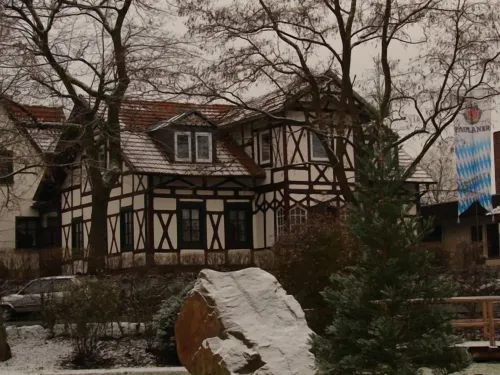 Landhotel Vierjahreszeiten Hotels in Bad Koenigshofen