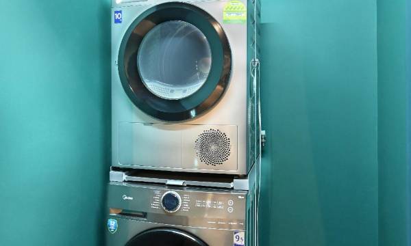 Dream Chaser Boutique Capsule Hotel