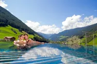 Amonti Wellnessresort Hotel di San Giovanni in Val Aurina