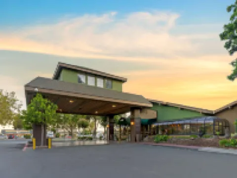 Best Western Plus Forest Park Inn Hoteles en Gilroy