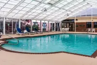 Quality Suites Lake Wright Norfolk Airport Hotels in Norfolk