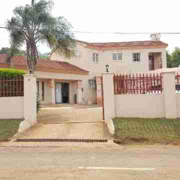 Ezulwini Guest House Hotel Exterior