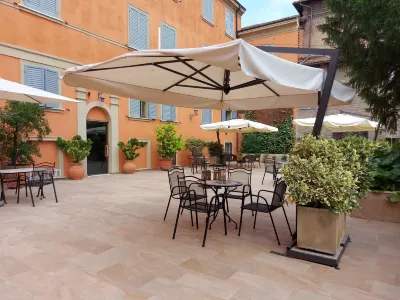 PHI 호텔 카날그란데 Modena Botanical Gardens 주변 호텔