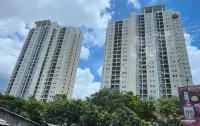 Amazing View Apartment at Kemayoran Jiexpo -Min Stay 3 Nights-
