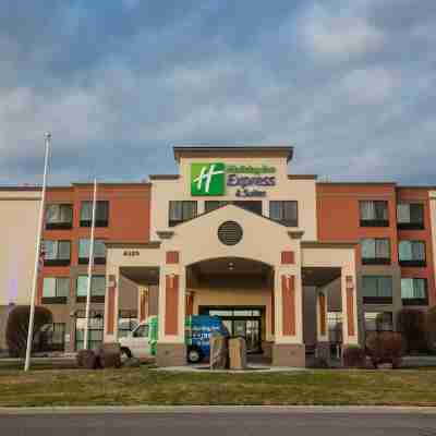 Holiday Inn Express & Suites Pasco-Tricities Hotel Exterior