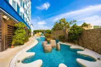 Long Beach Hotel - Rooftop Pools