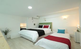 1. Seaview ..
