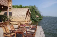 Bamboo Bungalow Hotels in Kampot