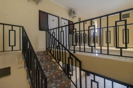 RedDoorz Syariah Near Politeknik Negeri Madiun