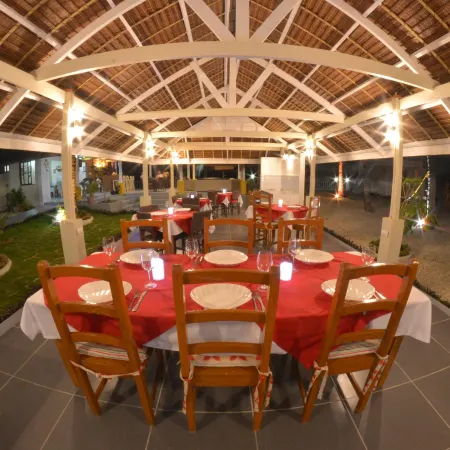 Lanas Beach Resort Carabao Island