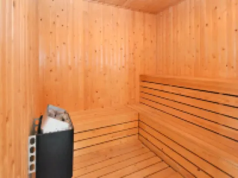 "Lenaya" - 75m from the Sea Hotels in Lokken