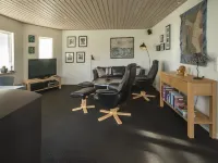 "Annalie" - 50m from the Sea