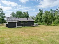 "Giertrud" - 500m from the Sea Hotels in Humble