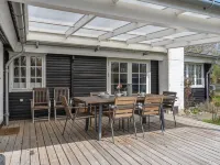 "Hjort" - 100m from the Sea