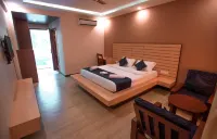 Golden Sands Resort, Morjim Hotels in Morjim