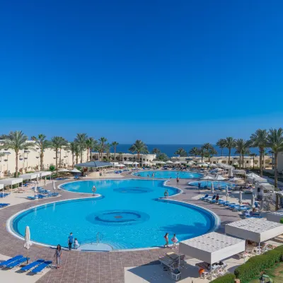 Grand Oasis Resort Hotels near Sharks Bay