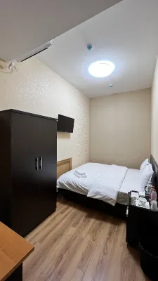 HAYOT HOSTEL Hotels in Urtasaray