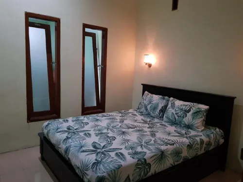 Hansel Homestay Batu - Bintang 1