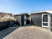 "Vina" - 200m to the Fjord