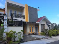 Guguak Puro Guest House Hotel dekat LOTEK GILING 5 BERSAUDARA