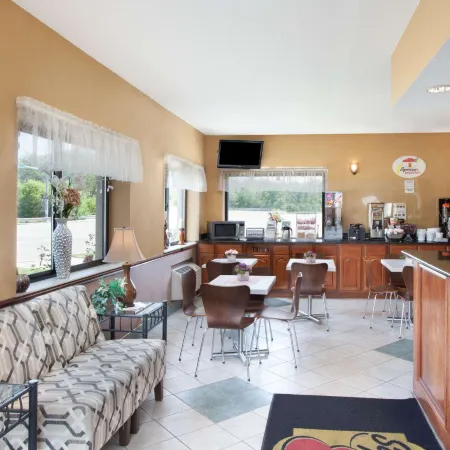 Super 8 by Wyndham Chicago/Rosemont/O'Hare/SE
