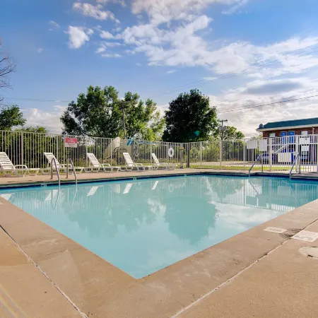 Motel 6 Salina, KS