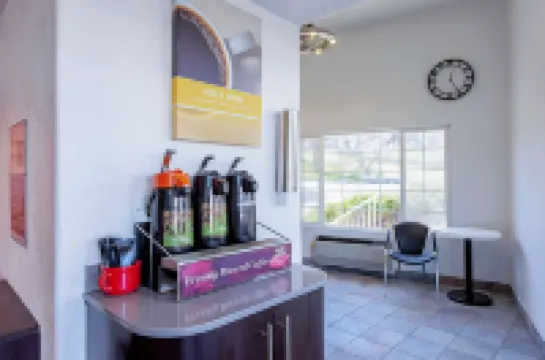 Motel 6 Pendleton, or - West